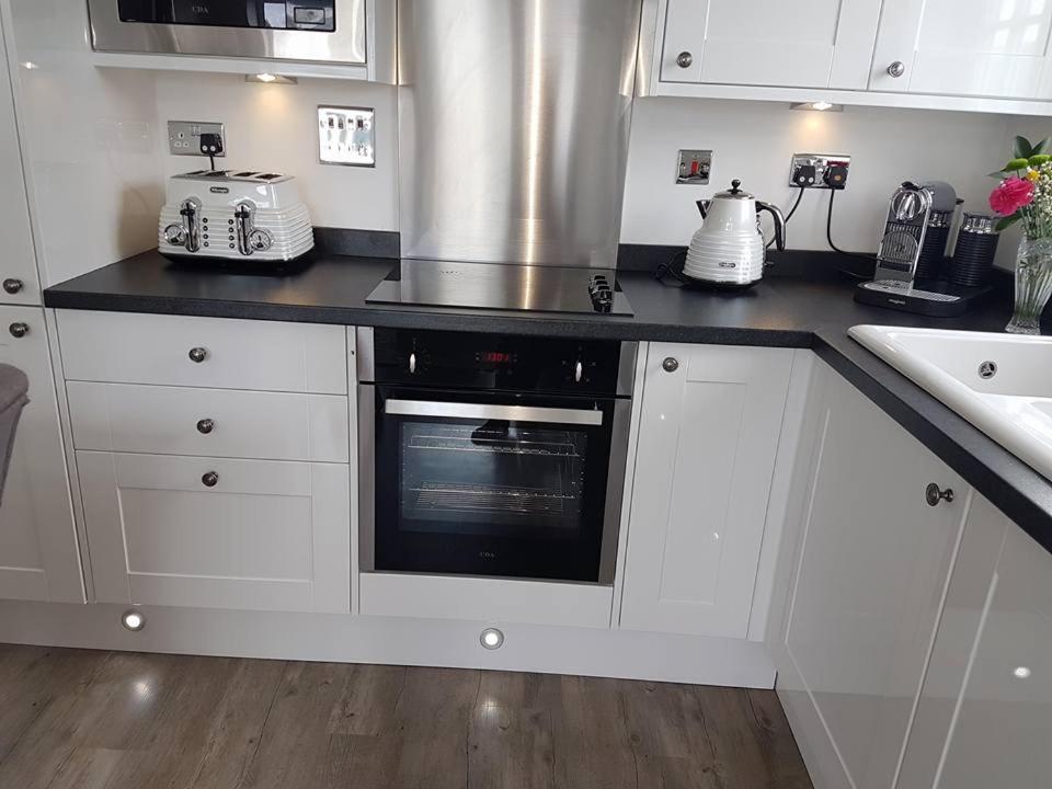 Jubilee Beach House Filey Esterno foto